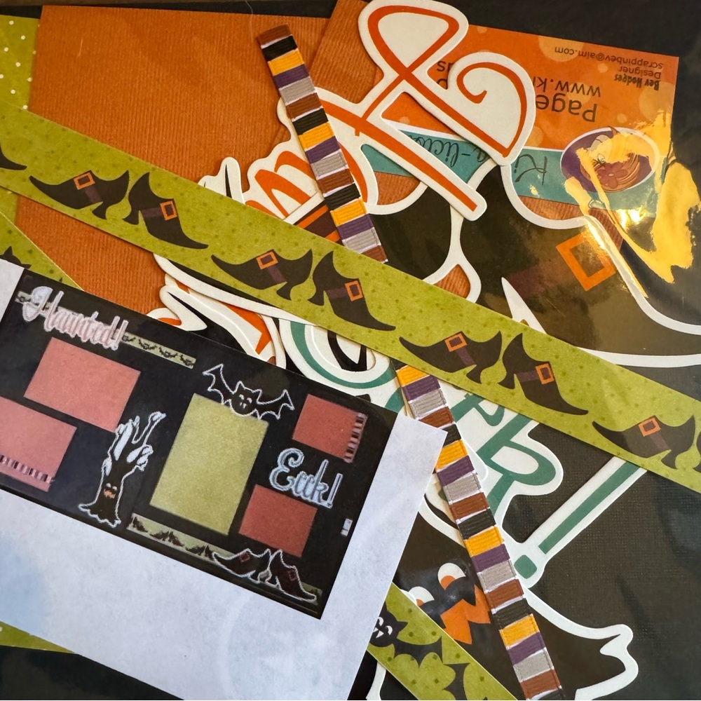 NWOT Spooky Halloween scrapbook kit - Green and Orange